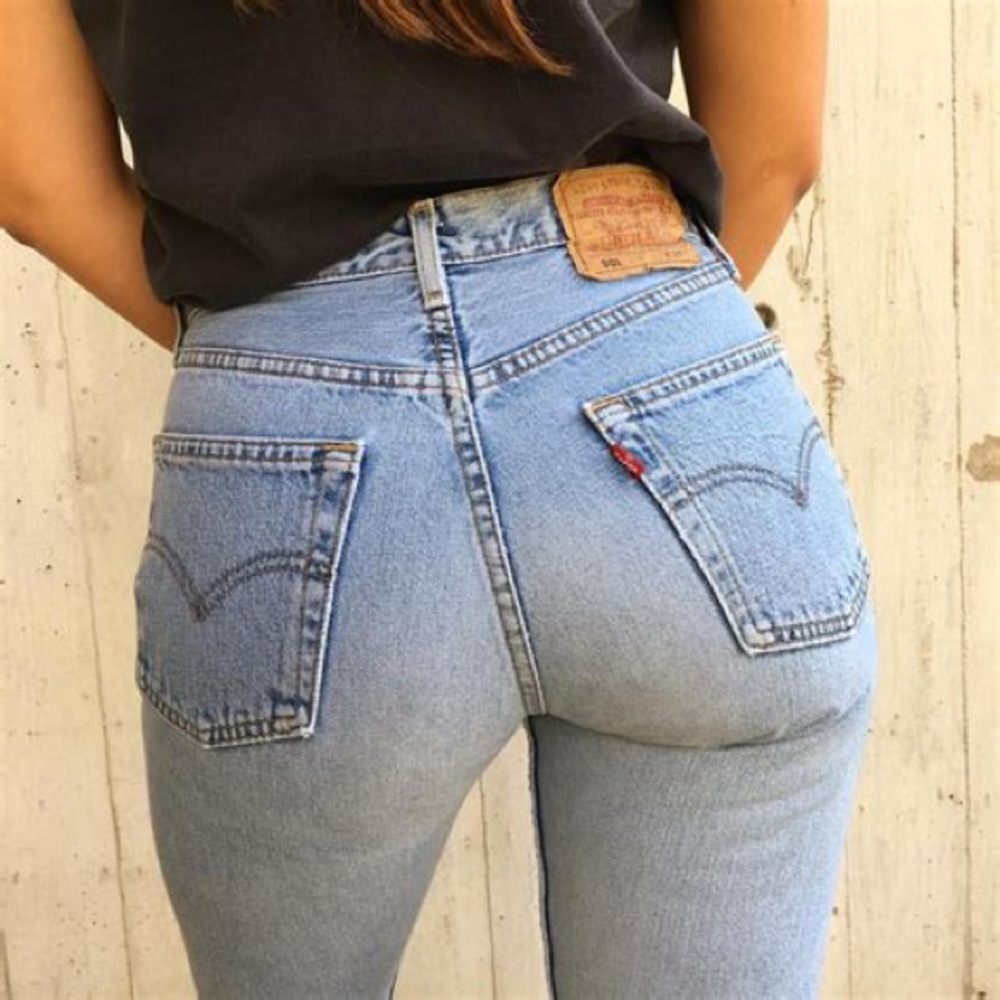 RESERVED- 𝒱𝒾𝓃𝓉𝒶𝑔𝑒 Levi’s 501 Jeans
